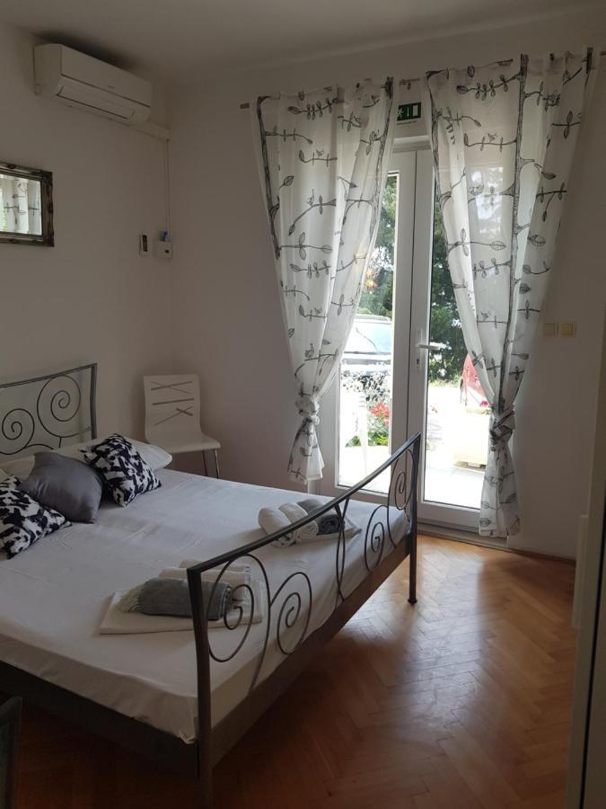 Apartments Joko Omiš Buitenkant foto