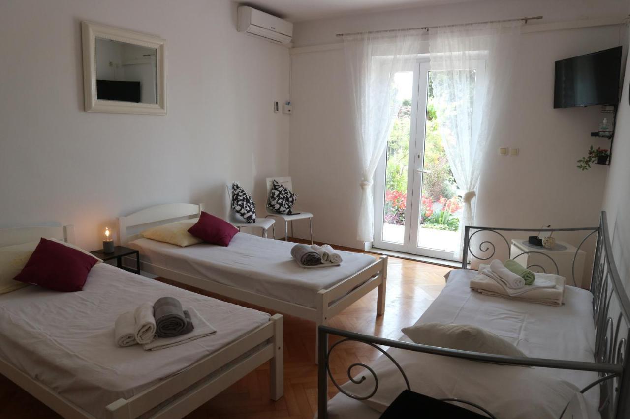 Apartments Joko Omiš Buitenkant foto