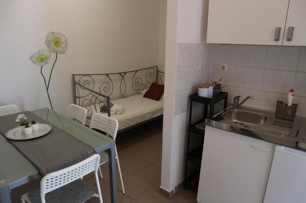 Apartments Joko Omiš Buitenkant foto